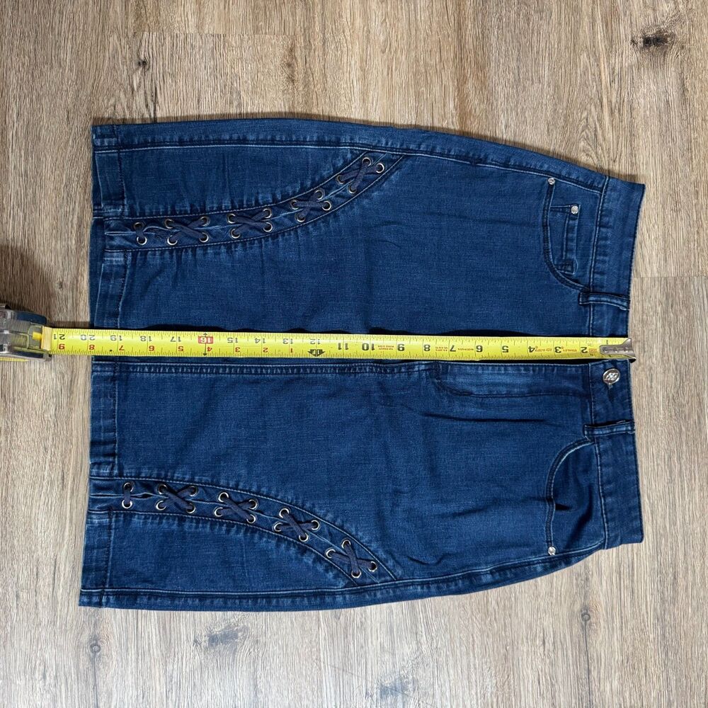 Bebe denim skirt lace-up side panels Size 27 - Picture 4 of 5